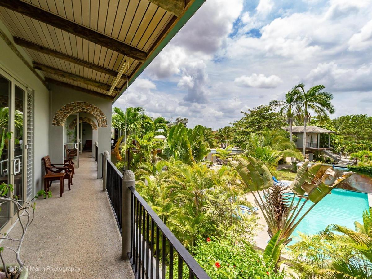 Almond Tree Hotel Resort Corozal Town Esterno foto