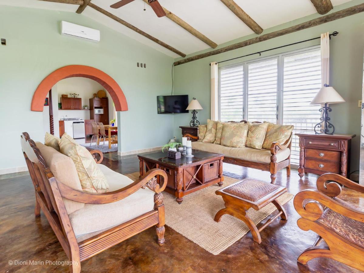 Almond Tree Hotel Resort Corozal Town Esterno foto