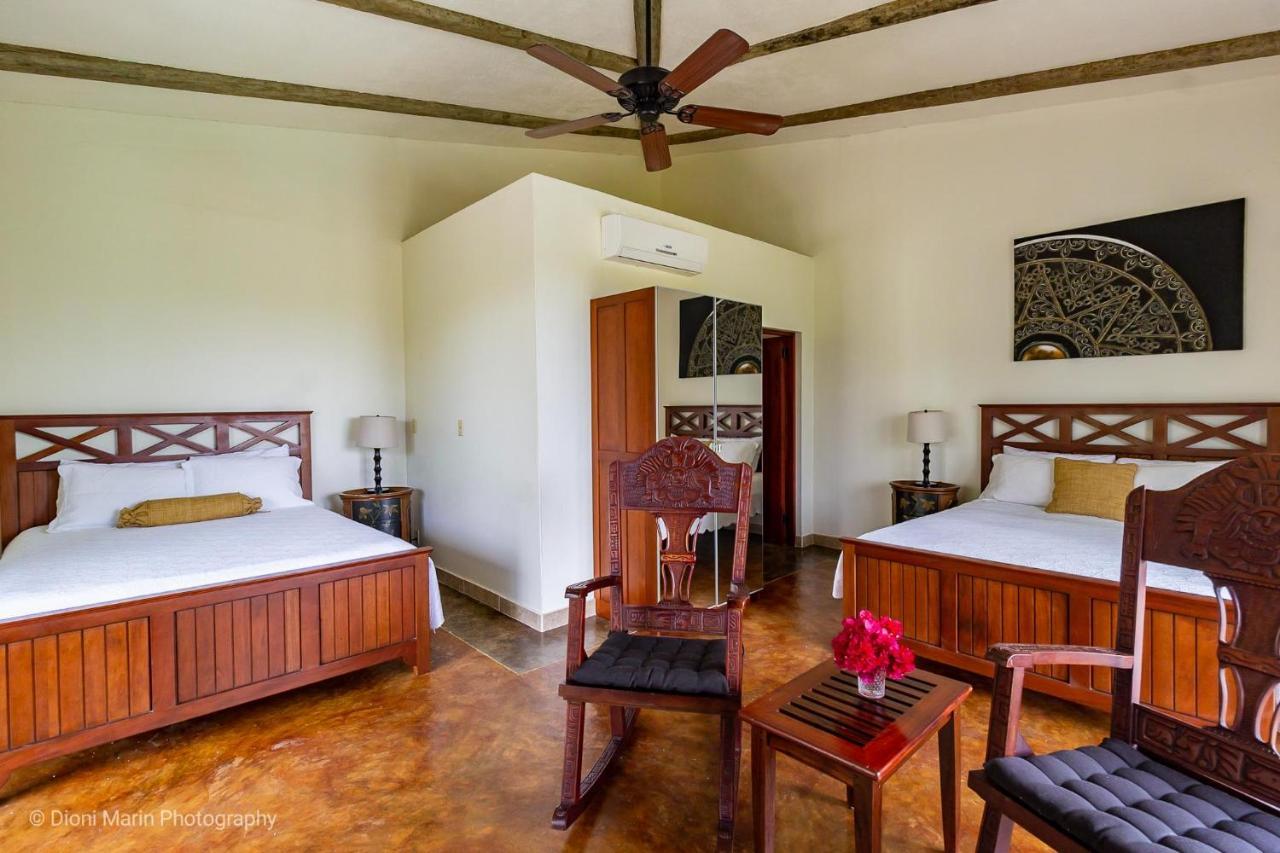 Almond Tree Hotel Resort Corozal Town Esterno foto