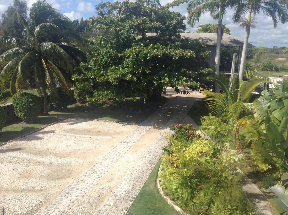 Almond Tree Hotel Resort Corozal Town Esterno foto