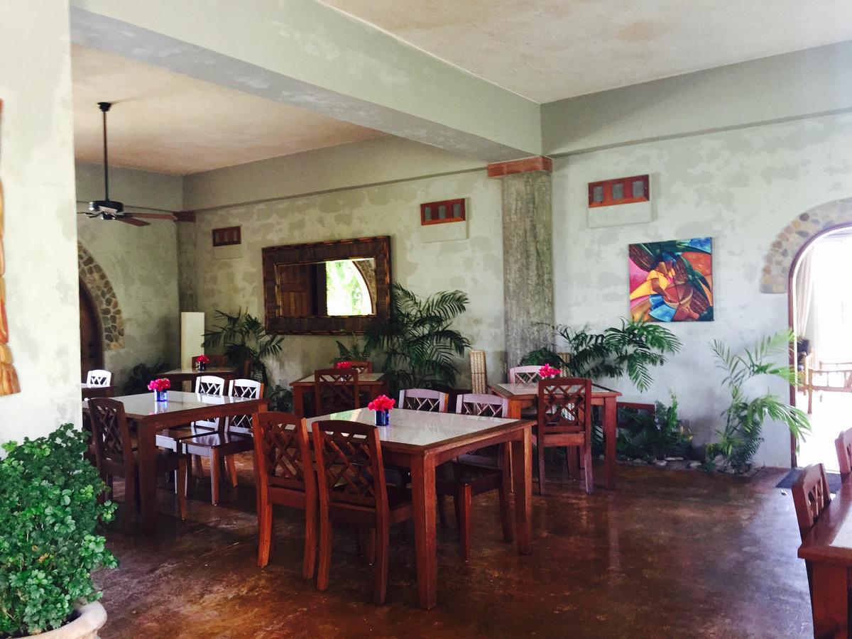 Almond Tree Hotel Resort Corozal Town Esterno foto