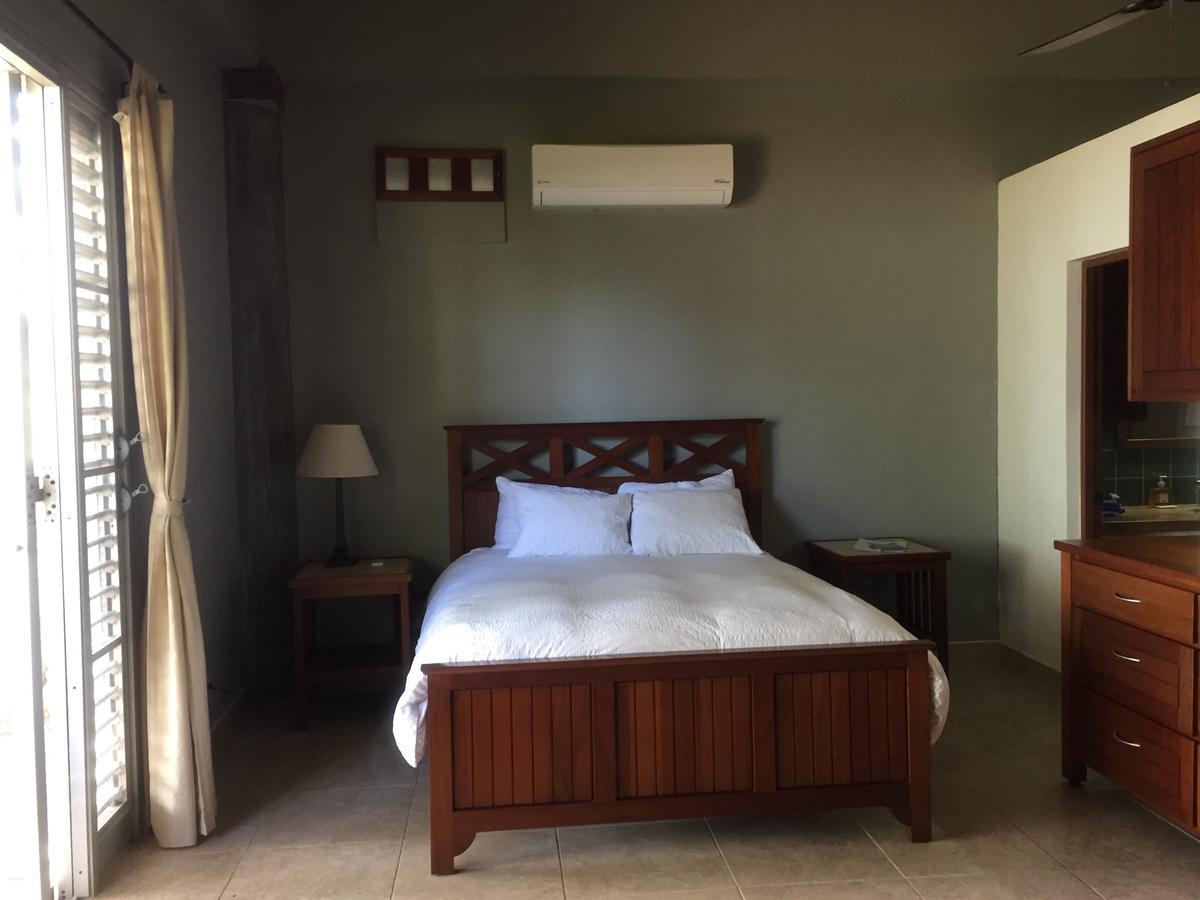 Almond Tree Hotel Resort Corozal Town Esterno foto