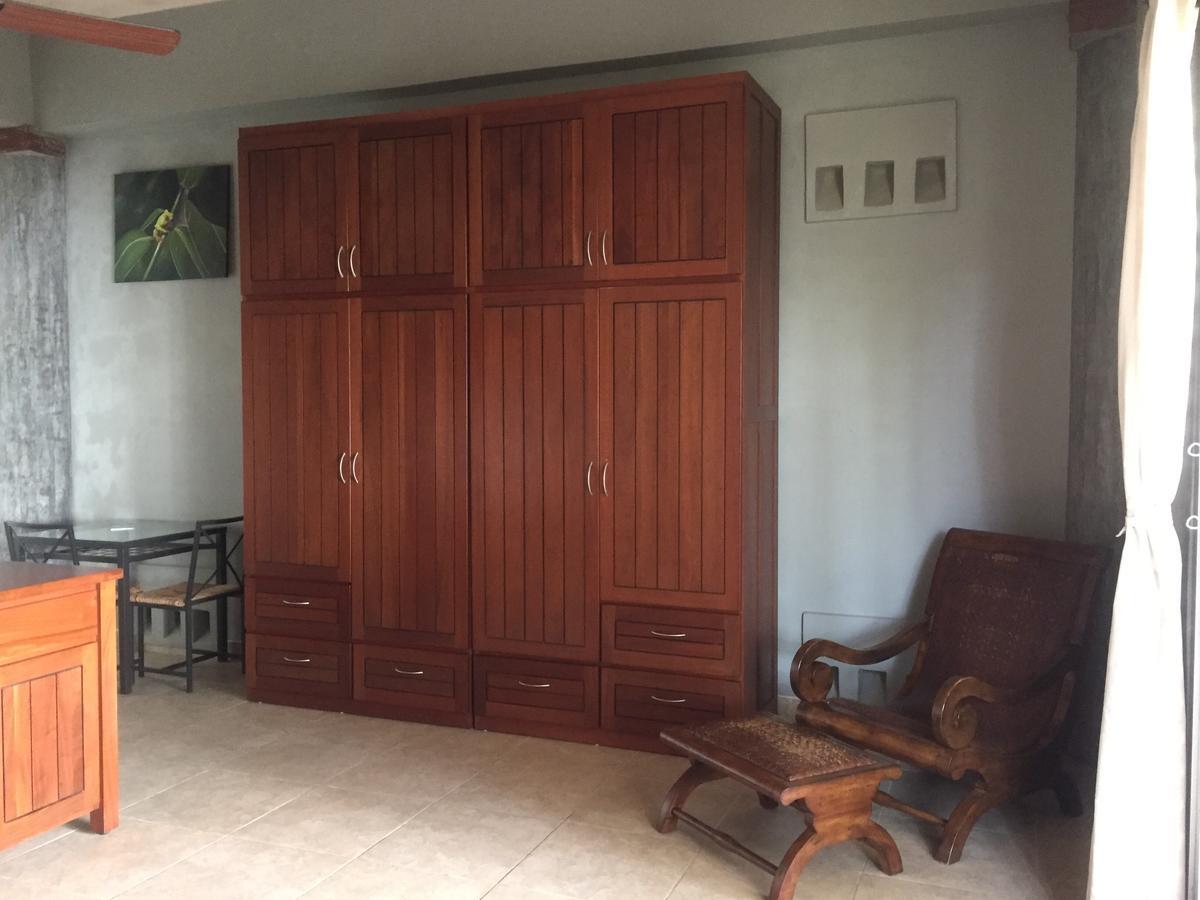 Almond Tree Hotel Resort Corozal Town Esterno foto