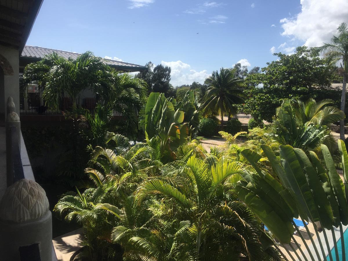 Almond Tree Hotel Resort Corozal Town Esterno foto